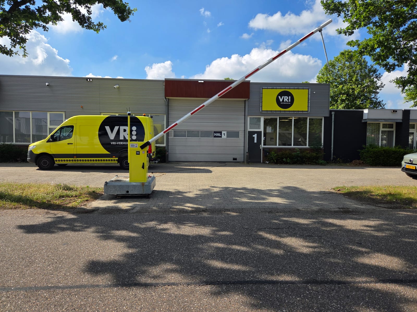 VRI Verhuur - foto-4-slagboom